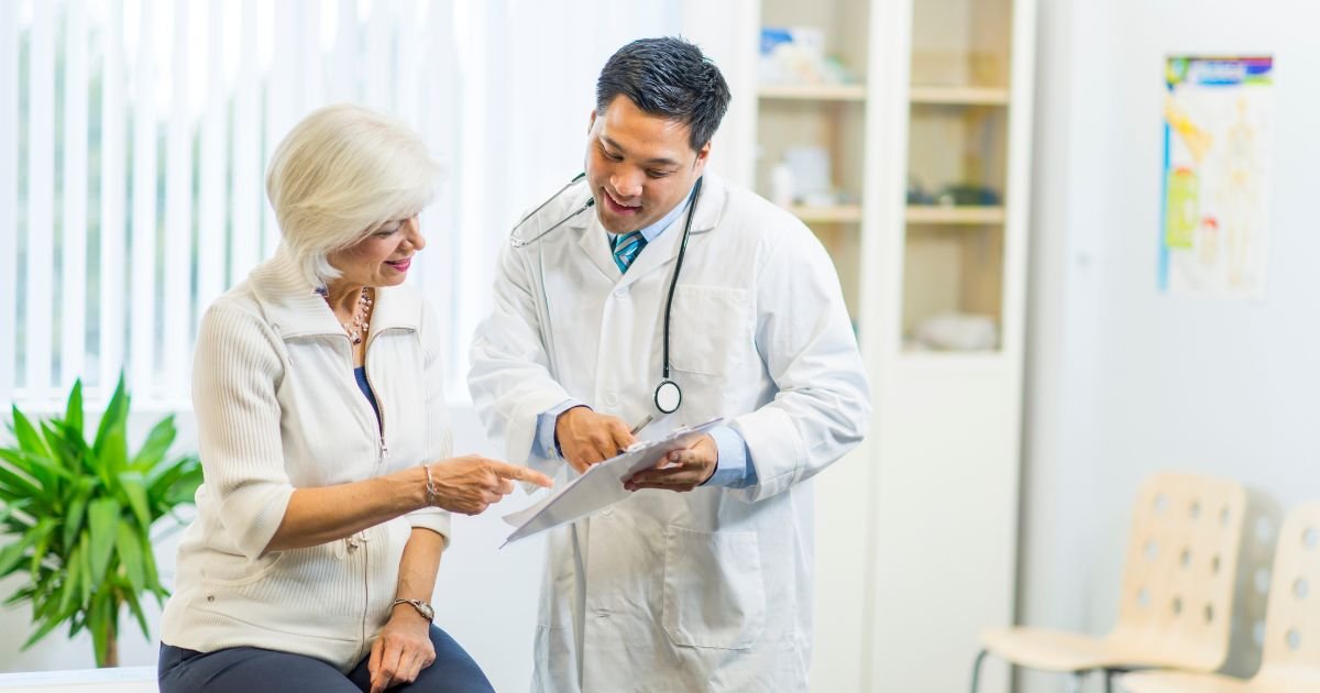 What to do if something goes wrong: emergencies and complications while dialyzing abroad